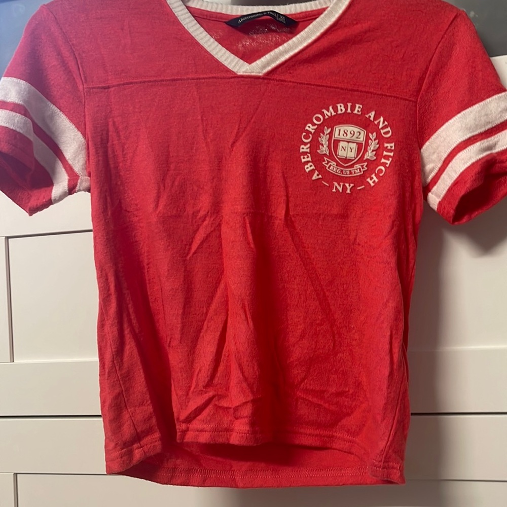 Hot red pink t shirt